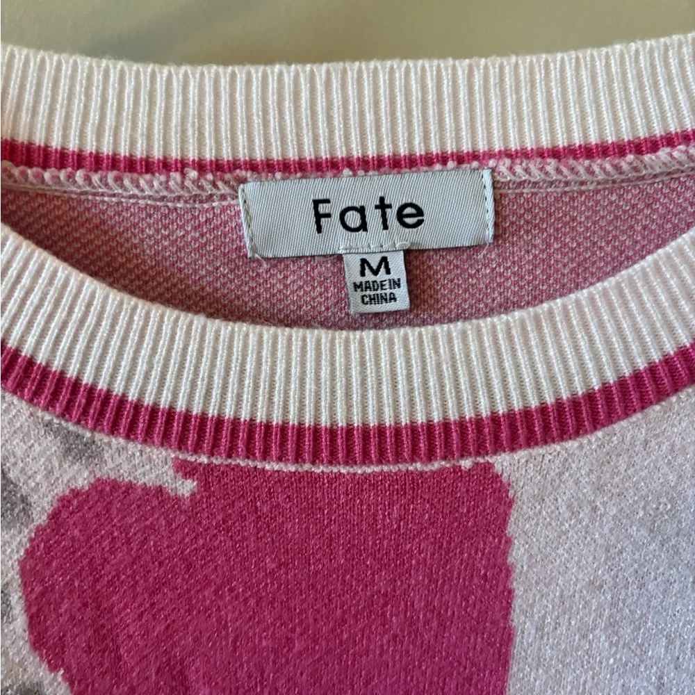 Fate boutique Pink Heart Women’s Sweater - RARE - Valentine’s Day, winter, date - Picture 4 of 4